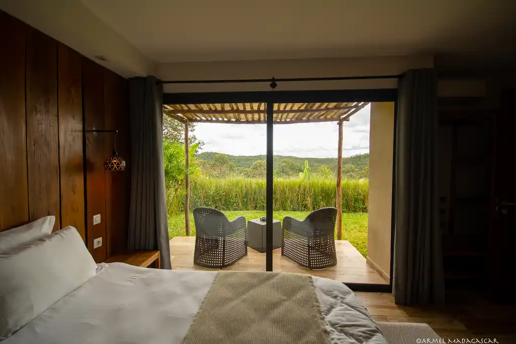 MANTADIA LODGE BED