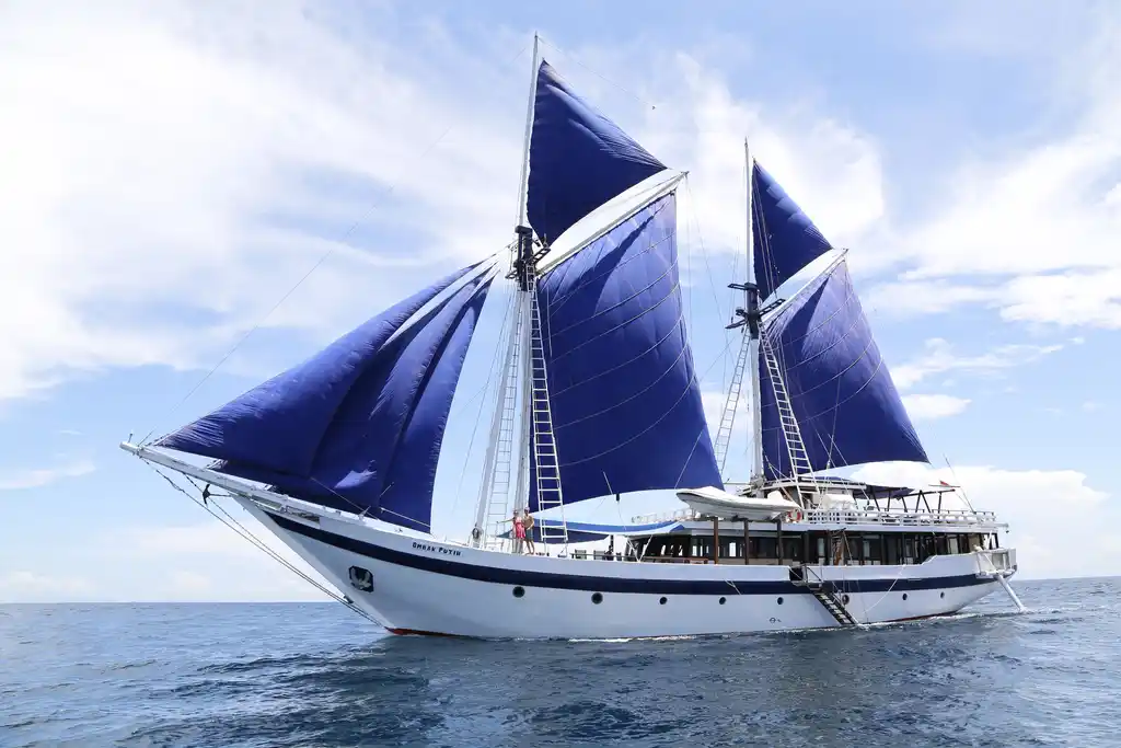 Ombak Putih External Indonesia Seatrek