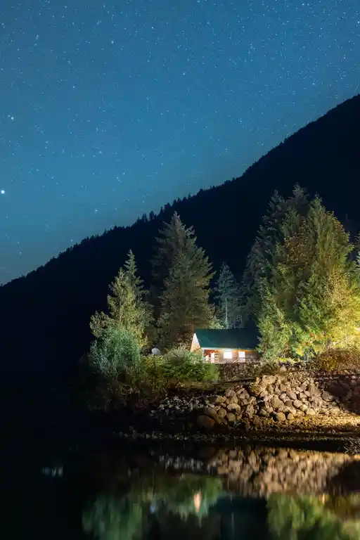 Oceanside Cabin At Klahoose Wilderness Resort