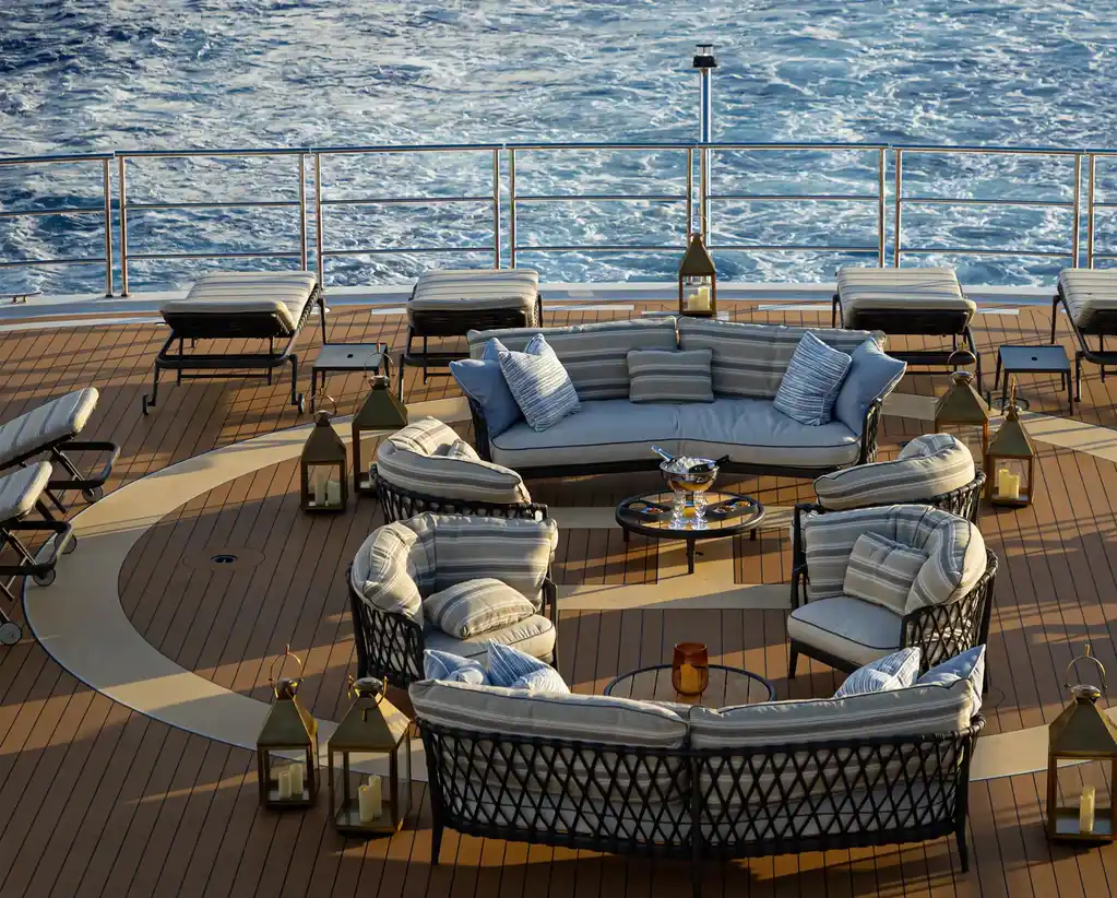 AQL Interiors Heli Deck D Png