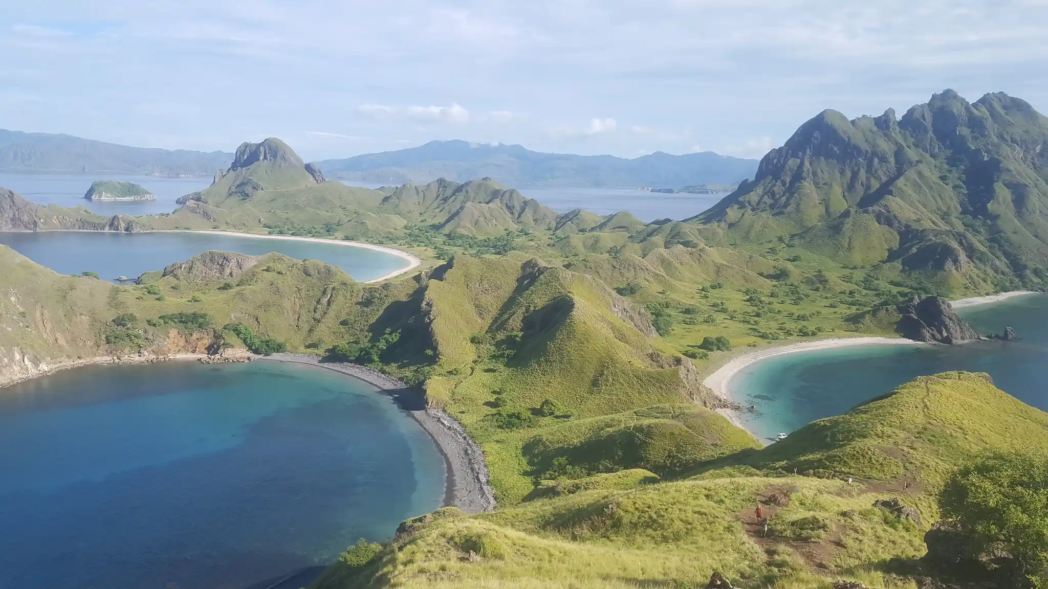 Wanderingredhead Padar Island