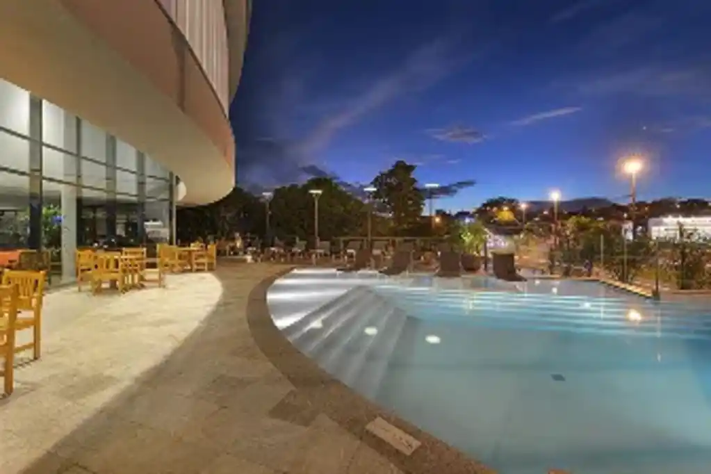 Piscina E Deck 1920W