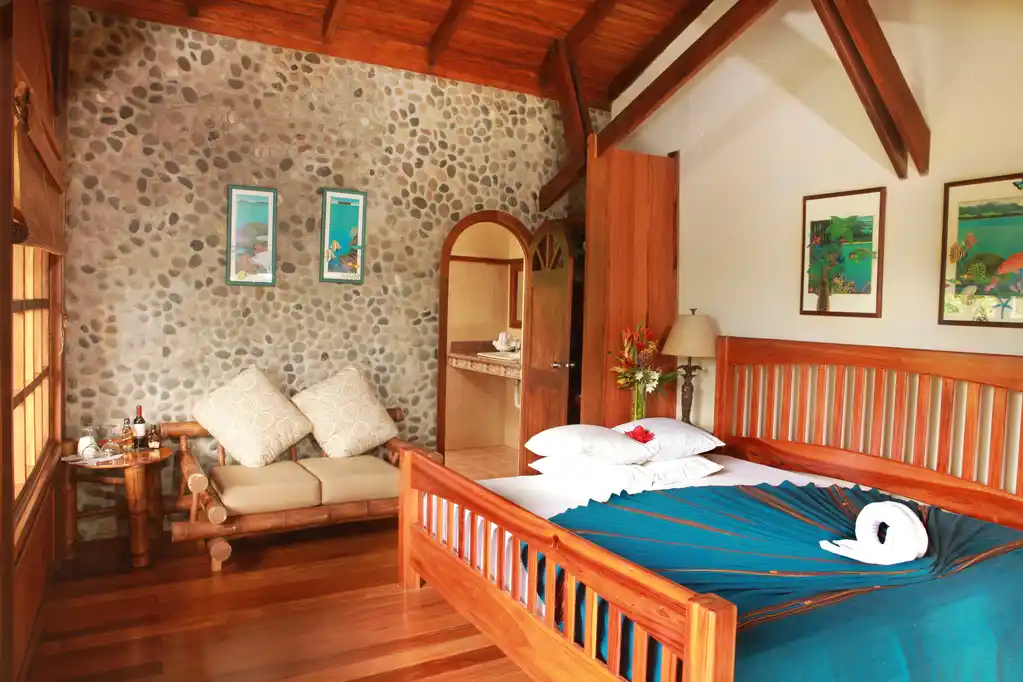 Aguila De Osa Room